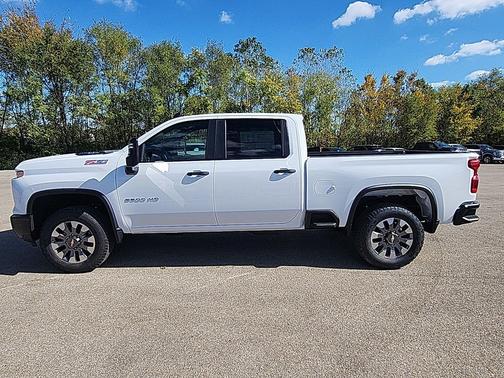 2026 Chevrolet Silverado 2500 Custom