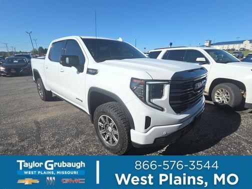 Summit White 2024 GMC Sierra 1500 AT4