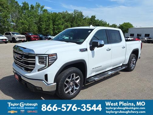 Summit White 2023 GMC Sierra 1500 SLT
