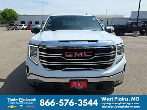 Summit White 2023 GMC Sierra 1500 SLT