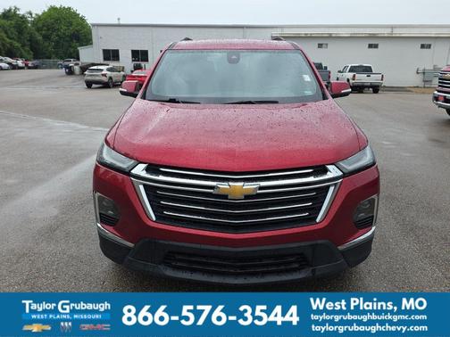 Radiant Red Tintcoat 2023 Chevrolet Traverse LT Cloth