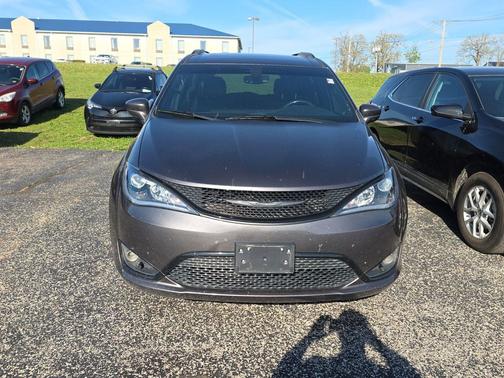 2020 Chrysler Pacifica Touring-L Plus