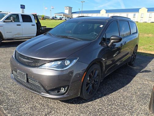 2020 Chrysler Pacifica Touring-L Plus