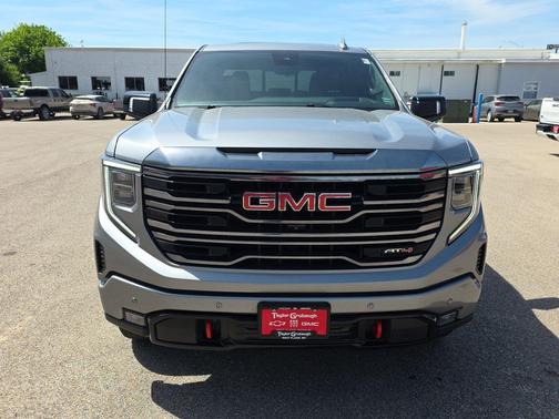 Sterling Metallic 2024 GMC Sierra 1500 AT4