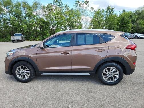 2017 Hyundai TUCSON SE Plus