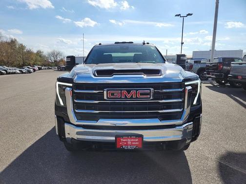 2026 GMC Sierra 2500 SLE