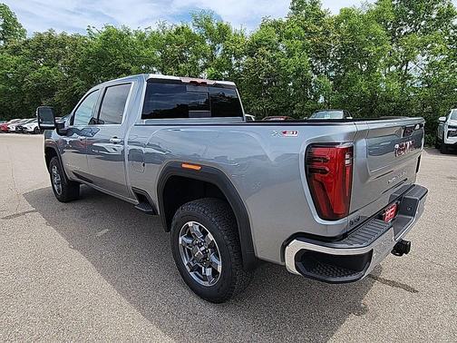 2025 GMC Sierra 2500 SLT