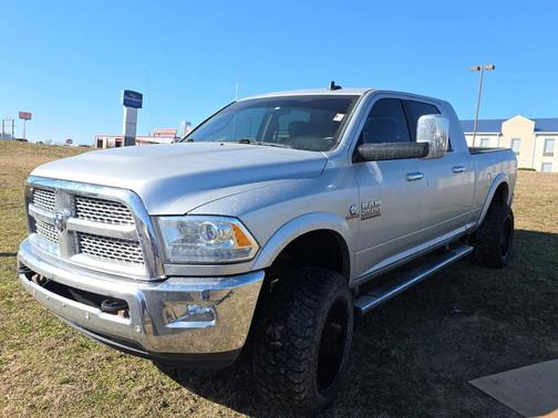 2017 RAM 2500 Laramie Mega Cab 4x4 6'4' Box