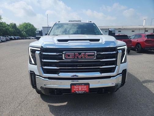 2025 GMC Sierra 2500 SLT