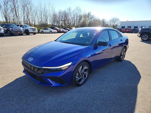 2025 Hyundai ELANTRA HEV SEL Sport