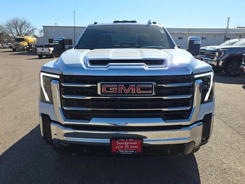 2026 GMC Sierra 2500 SLT