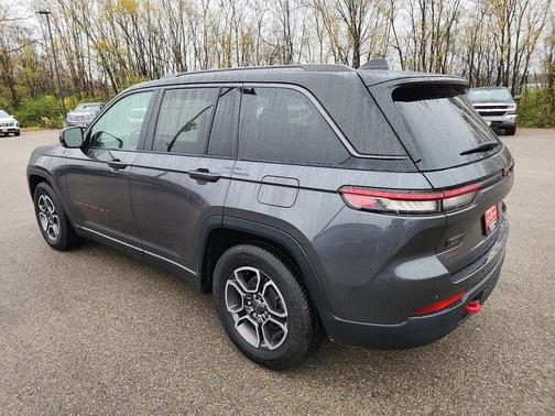 2022 Jeep Grand Cherokee Trailhawk