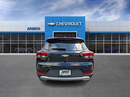 Mosaic Black Metallic 2023 Chevrolet Trailblazer LT