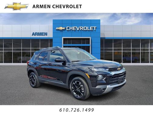 Mosaic Black Metallic 2023 Chevrolet Trailblazer LT