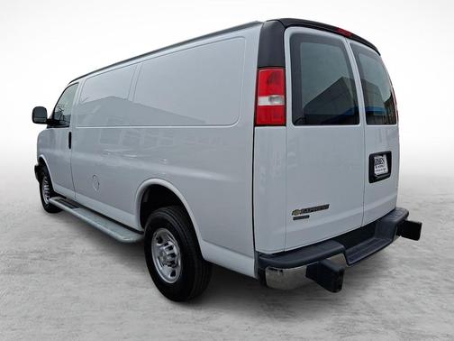 2024 Chevrolet Express 2500 RWD 2500 Regular Wheelbase WT
