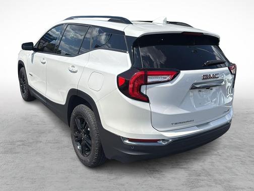2024 GMC Terrain AWD AT4
