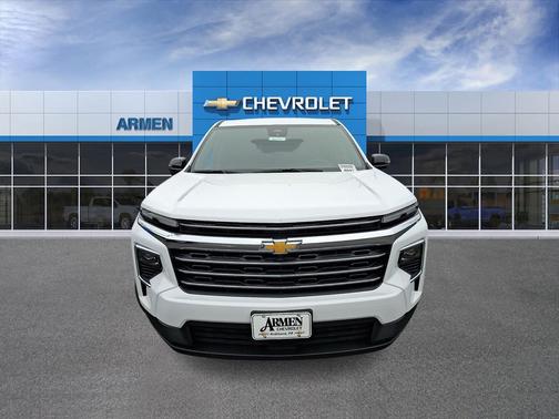 Summit White 2026 Chevrolet Traverse LT
