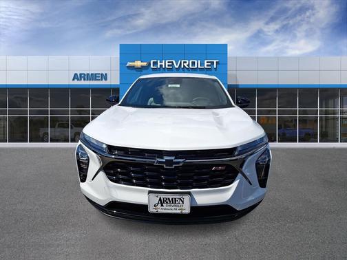 Summit White 2026 Chevrolet Trax FWD 1RS