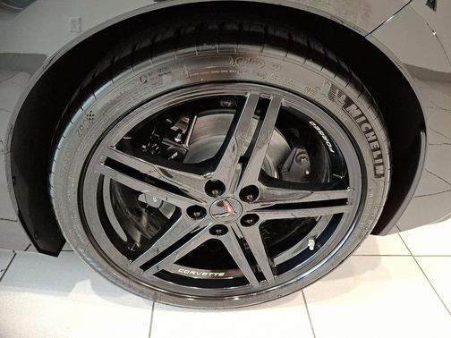 2026 Chevrolet Corvette Stingray w/1LT