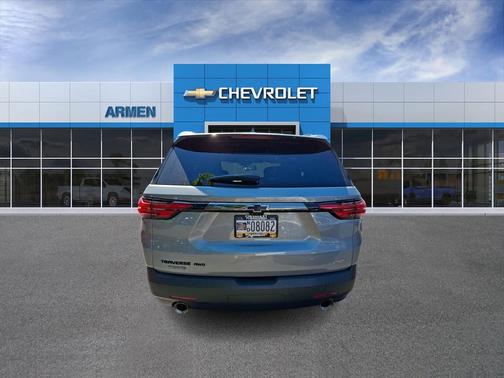 Sterling Gray Metallic 2023 Chevrolet Traverse RS