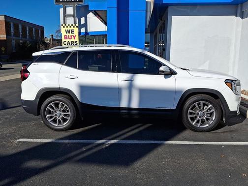 2022 GMC Terrain SLT