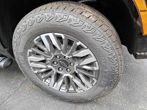 Black 2026 Chevrolet Tahoe 4WD Z71