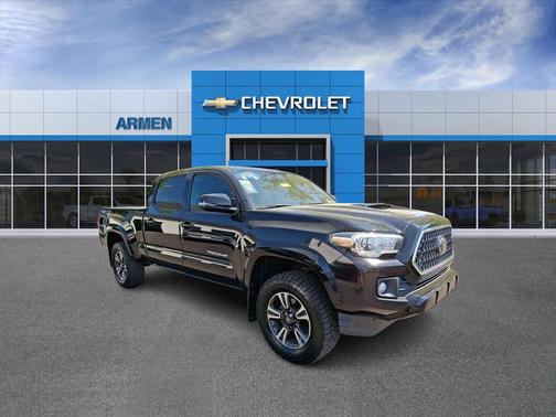 Midnight Black Metallic 2018 Toyota Tacoma TRD Sport
