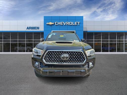 Midnight Black Metallic 2018 Toyota Tacoma TRD Sport