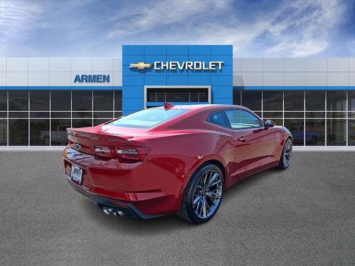 2021 Chevrolet Camaro RWD Coupe LT1