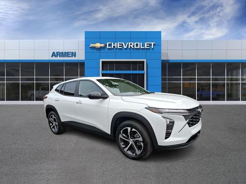 Summit White 2025 Chevrolet Trax FWD 1RS