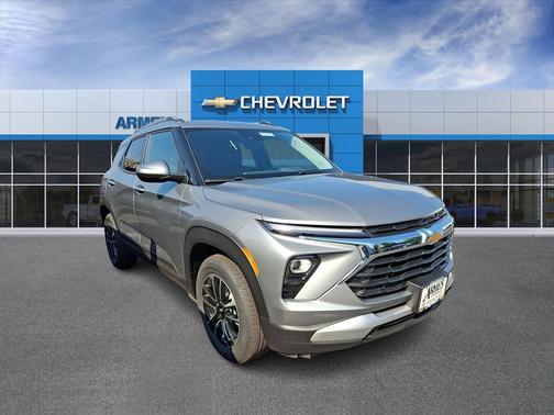 Sterling Gray Metallic 2026 Chevrolet Trailblazer LT