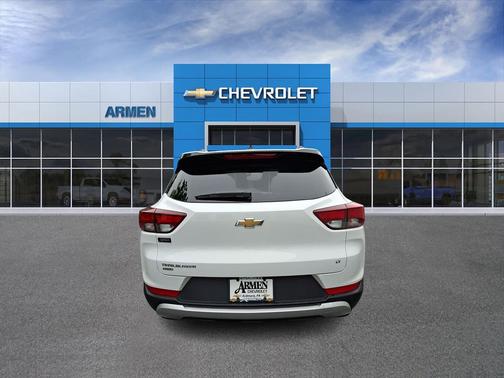 Summit White 2023 Chevrolet Trailblazer LT