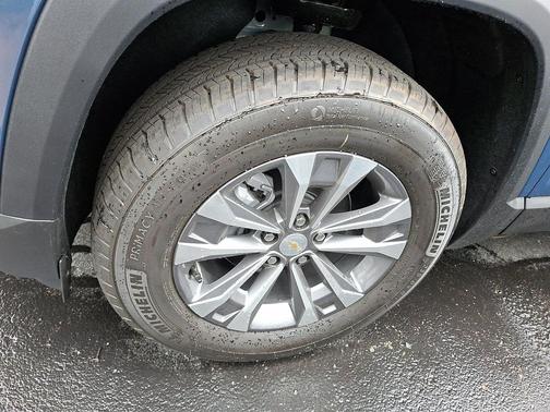 Lakeshore Blue Metallic 2026 Chevrolet Equinox 1LT