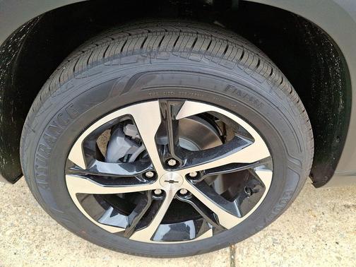 2025 Chevrolet Trax FWD 1RS