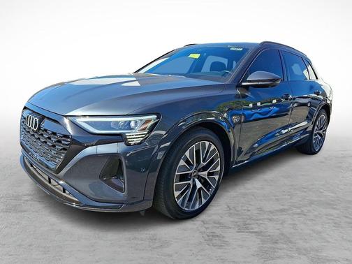 2024 Audi Q8 e-tron Premium Plus