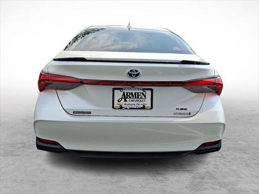 2019 Toyota Avalon Hybrid XSE