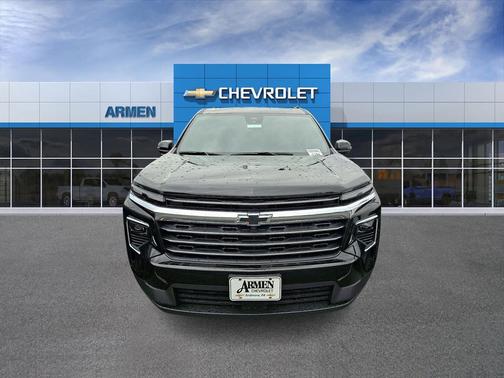 Mosaic Black Metallic 2026 Chevrolet Traverse LT