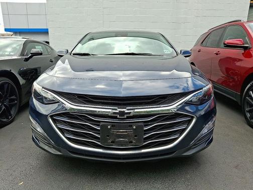 2022 Chevrolet Malibu FWD LT