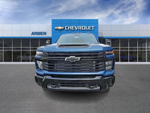 Lakeshore Blue Metallic 2026 Chevrolet Silverado 2500 Custom