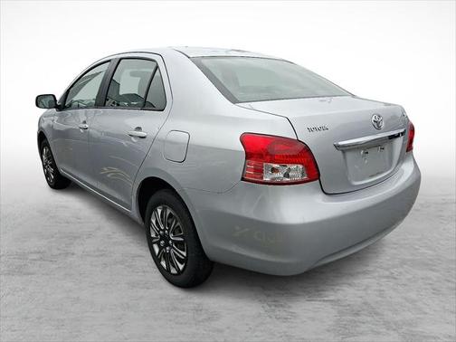 2009 Toyota Yaris S