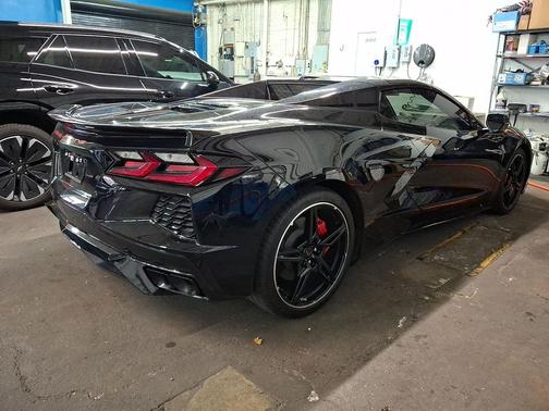 2023 Chevrolet Corvette Stingray w/2LT