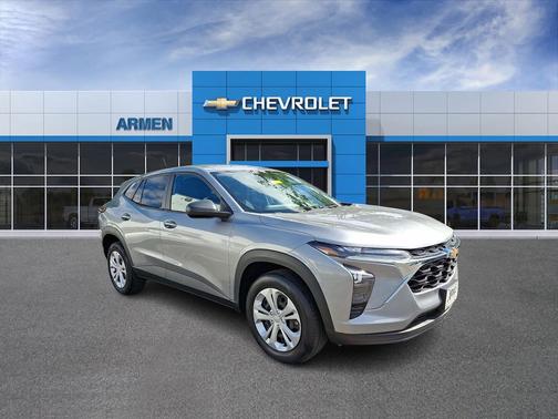 Sterling Gray Metallic 2024 Chevrolet Trax LS