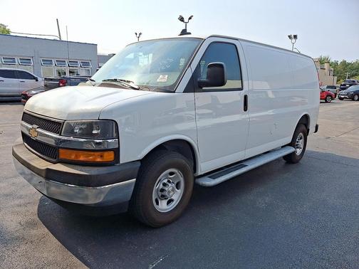 Summit White 2025 Chevrolet Express 2500 LT