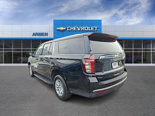 2024 Chevrolet Suburban LT