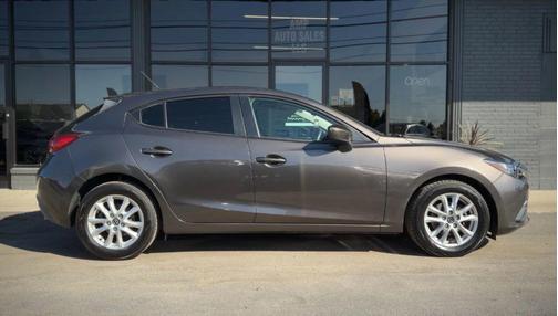 2016 Mazda Mazda3 i Sport