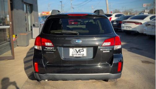 Crystal Black Silica 2011 Subaru Outback 2.5 i Premium