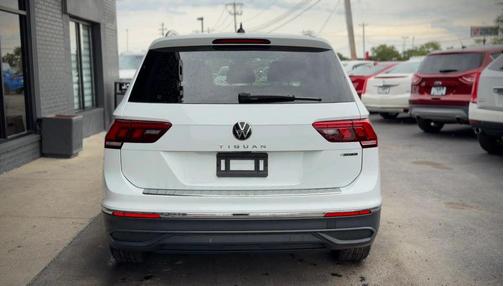 Pure White 2024 Volkswagen Tiguan 2.0T SE 4MOTION