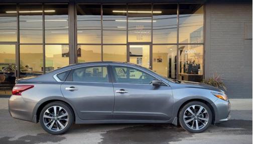 2017 Nissan Altima 2.5 SR