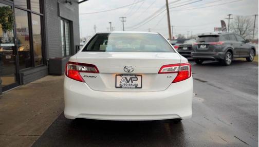 2013 Toyota Camry LE