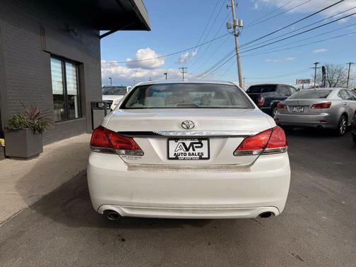 2012 Toyota Avalon Base